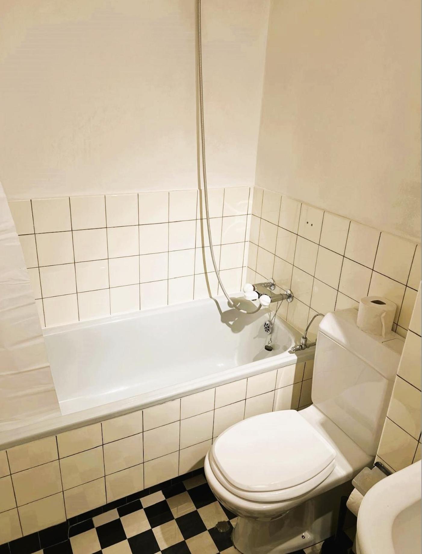 Center With Balcony & Garden View Rigi - Self Checkin Apartment *